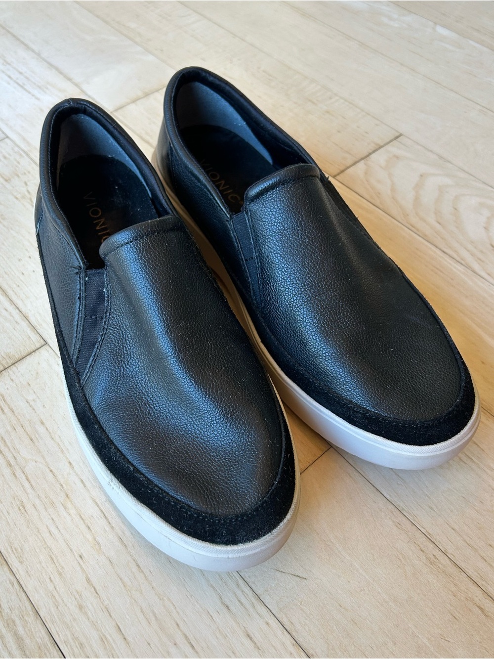Vionic Women’s Kearny Leather Slip On Platform Sneakers Black Size 9.5